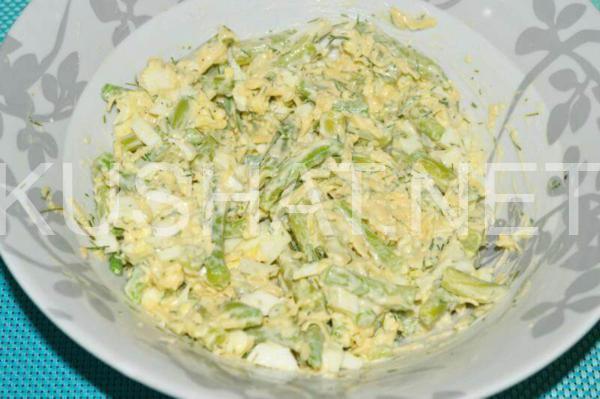 салат из стручковой фасоли с яйцом и сыром 12_салат из стручковой фасоли с яйцом и сыром