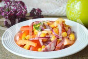 12_салат с колбасой, кукурузой, помидорами и перцем