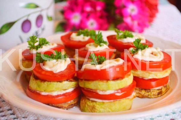 13_башенки из кабачков и помидоров