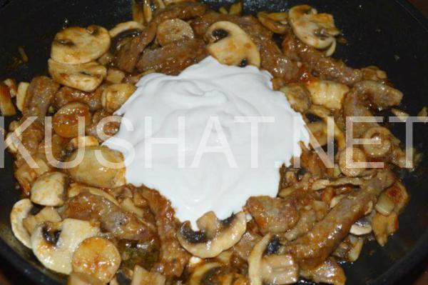 13_бефстроганов из говядины с грибами