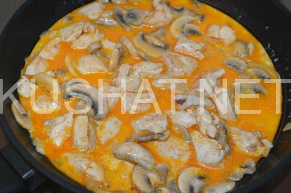 13_курица с грибами в сливочном соусе