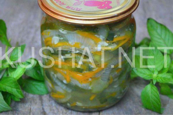 13_салат из огурцов с морковью и луком на зиму