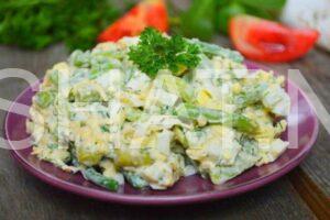 13_салат из стручковой фасоли с яйцом и сыром