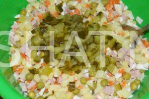 13_салат Оливье классический с колбасой