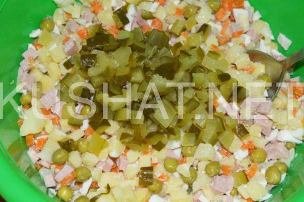 13_салат Оливье классический с колбасой