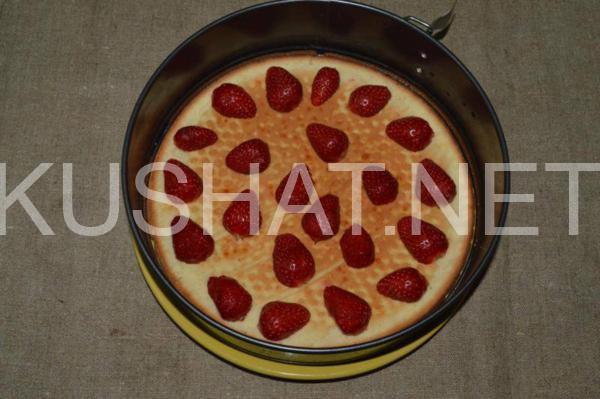 14_бисквитный торт с клубникой и желе