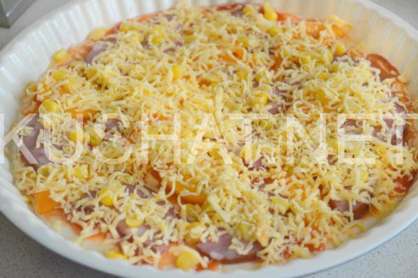 14_пицца на дрожжевом тесте с колбасой и кукурузой