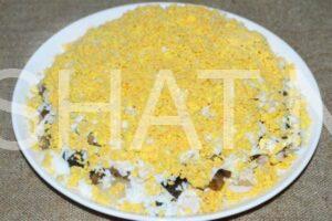 14_салат Подсолнух с чипсами, курицей и грибами