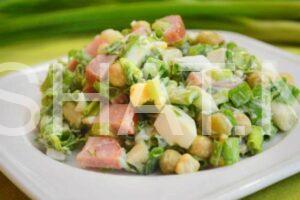 14_салат с ветчиной, горошком и зеленым луком