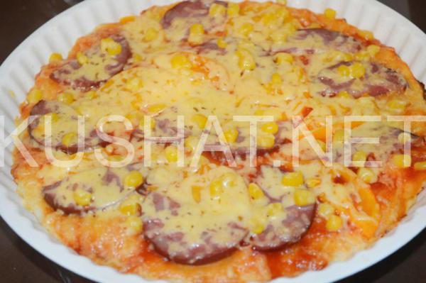 15_пицца на дрожжевом тесте с колбасой и кукурузой