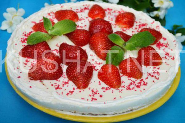 16_бисквитный торт с клубникой и желе