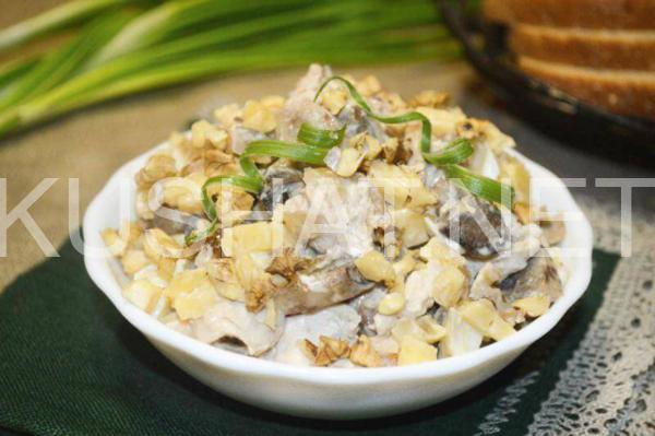 16_салат с курицей, шампиньонами и сыром