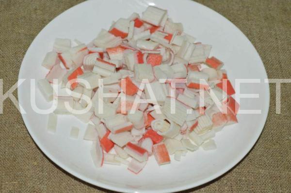 крабовый салат с ананасами и сыром 1_крабовый салат с ананасами и сыром