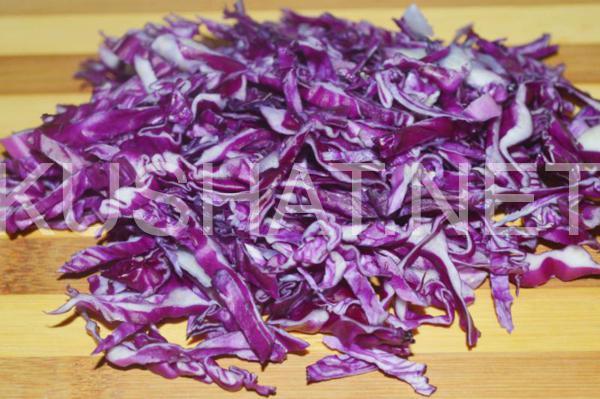 1_салат из краснокочанной капусты с колбасой и арбузной редькой