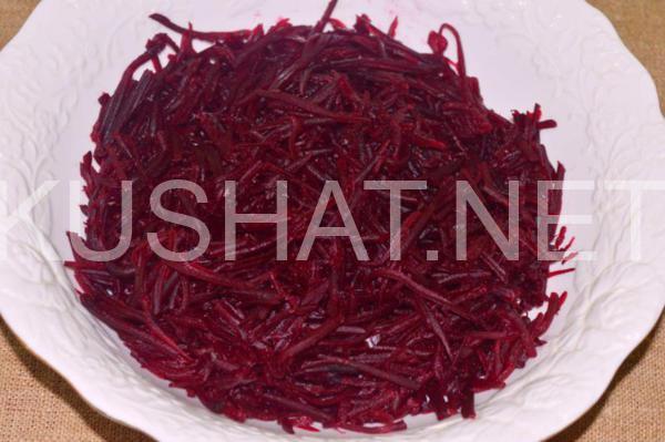 салат из свеклы с черносливом и грецкими орехами 1_салат из свеклы с черносливом и грецкими орехами