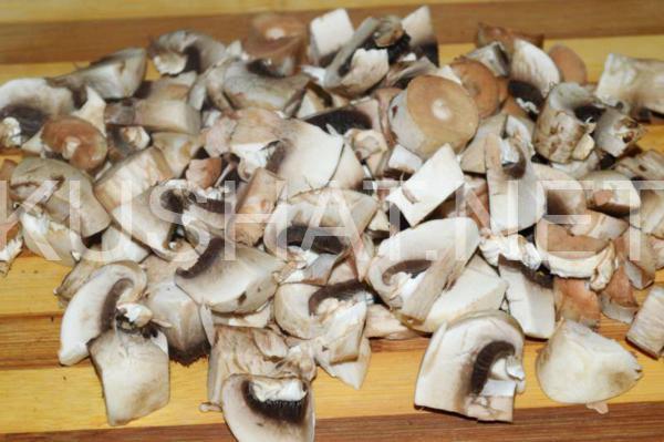 1_салат с крабовыми палочками, грибами, сыром и орехами