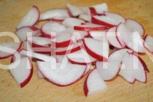 1_салат с редисом, ветчиной и сухариками