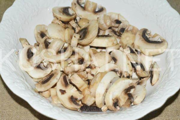 свинина с грибами в сметанном соусе 1_свинина с грибами в сметанном соусе