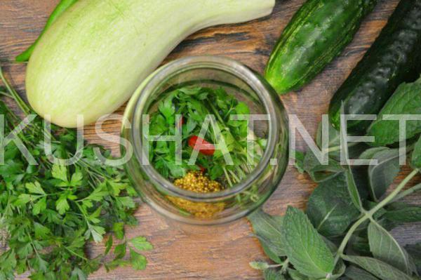 2_маринованные огурцы с кабачками на зиму