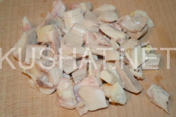 2_салат Цезарь с курицей и сухариками