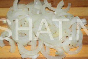 2_салат из краснокочанной капусты с колбасой и арбузной редькой