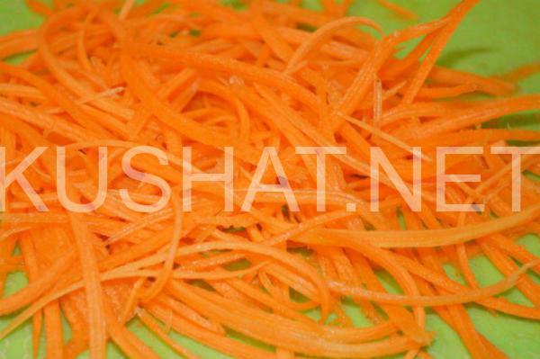 салат из краснокочанной капусты с морковью и перцем 2_салат из краснокочанной капусты с морковью и перцем