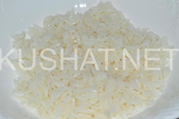 салат с копченой семгой, рисом и огурцами 2_салат с копченой семгой, рисом и огурцами