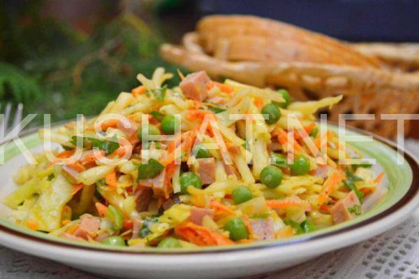 2_салат из капусты с горошком и колбасой