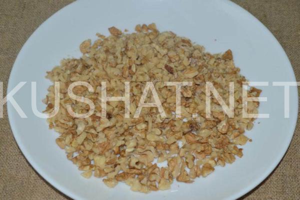 слоеный салат с крабовыми палочками, сыром и орехами 2_слоеный салат с крабовыми палочками, сыром и орехами