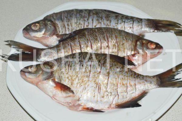 3_лещ, запеченный в духовке в майонезе с лимоном