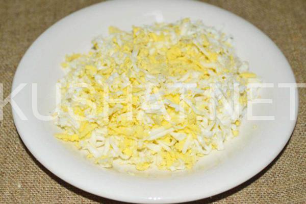 3_рулет из лаваша с крабовыми палочками и плавленым сыром