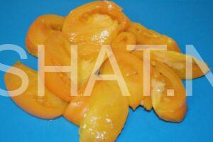 3_салат с копченым кальмаром, помидорами и перепелиными яйцами