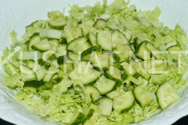 3_салат с пекинской капустой и крабовыми палочками