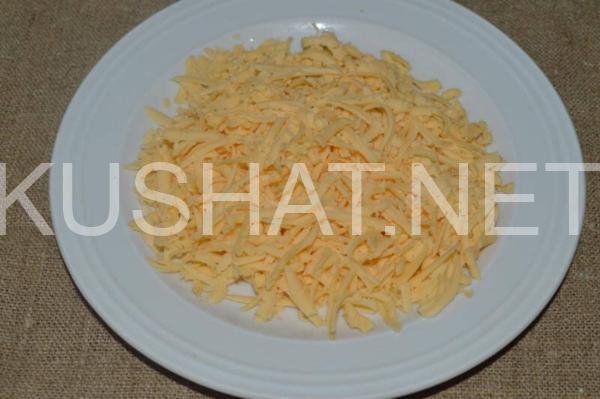 слоеный салат с крабовыми палочками, сыром и орехами 3_слоеный салат с крабовыми палочками, сыром и орехами
