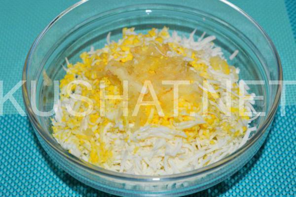 4_еврейский салат с плавленым сыром и яйцами