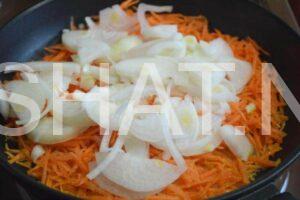 4_минтай в духовке с морковью и луком