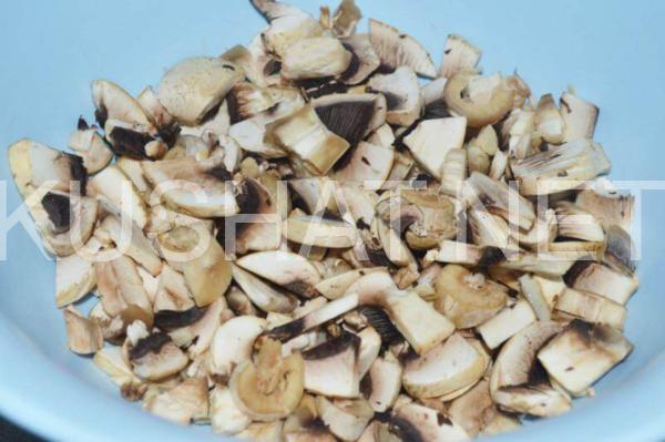 4_мясо по-французски с грибами, помидорами и сыром