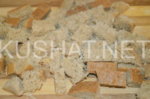 4_салат Цезарь с курицей и сухариками