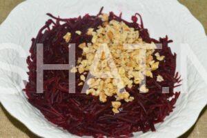 4_салат из свеклы с черносливом и грецкими орехами