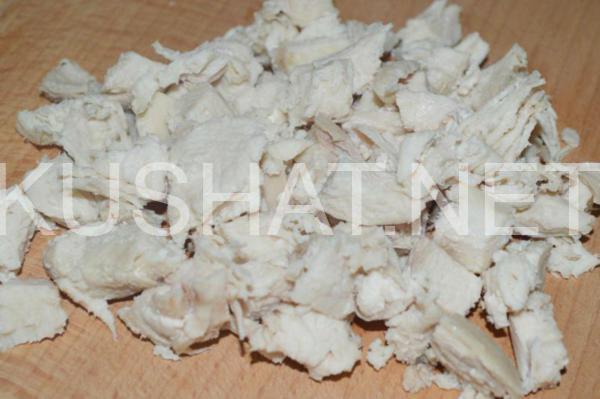 4_салат Подсолнух с чипсами, курицей и грибами