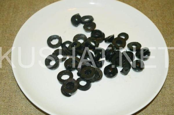 4_салат с крабовыми палочками, оливками и огурцом