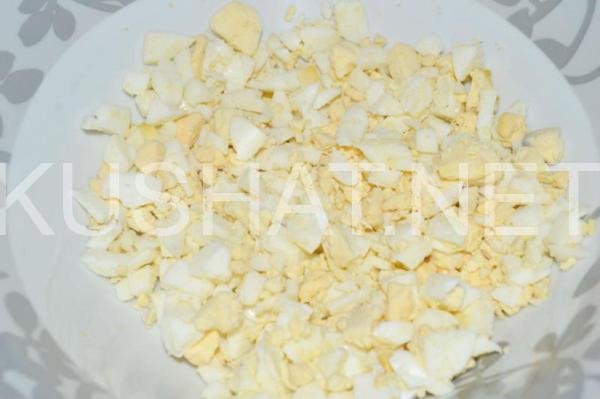 4_салат с курицей и черносливом и огурцом