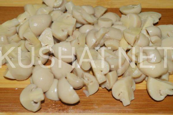 салат с маринованными шампиньонами и курицей 4_салат с маринованными шампиньонами и курицей