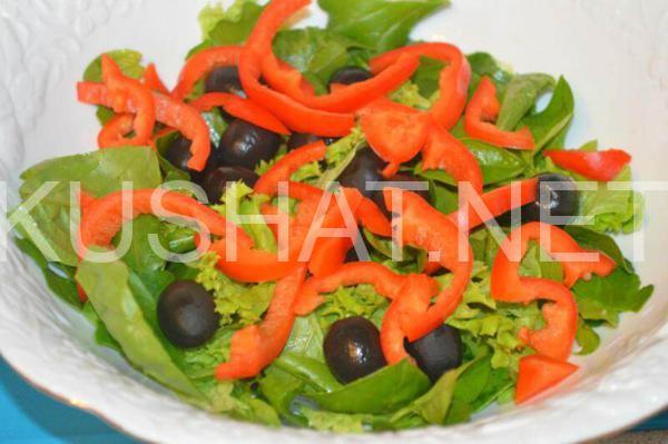 4_салат с помидорами, маслинами и перцем