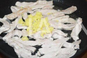 4_свинина с имбирем и соевым соусом