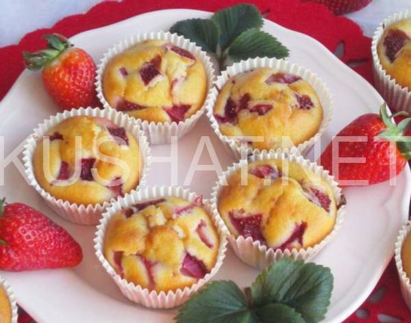 5_маффины с клубникой