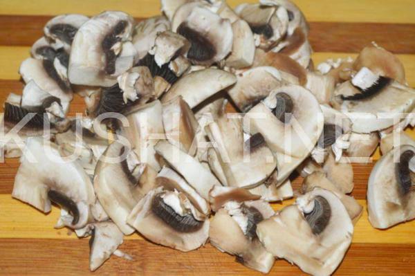 5_салат Подсолнух с чипсами, курицей и грибами