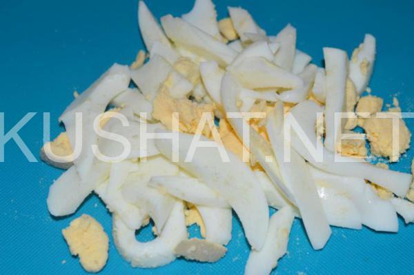 салат с кальмарами, кукурузой, яйцом и сыром 5_салат с кальмарами, кукурузой, яйцом и сыром