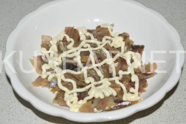 5_салат с копченой рыбой, помидорами и сыром