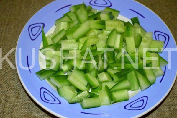 5_салат с крабовыми палочками, оливками и огурцом